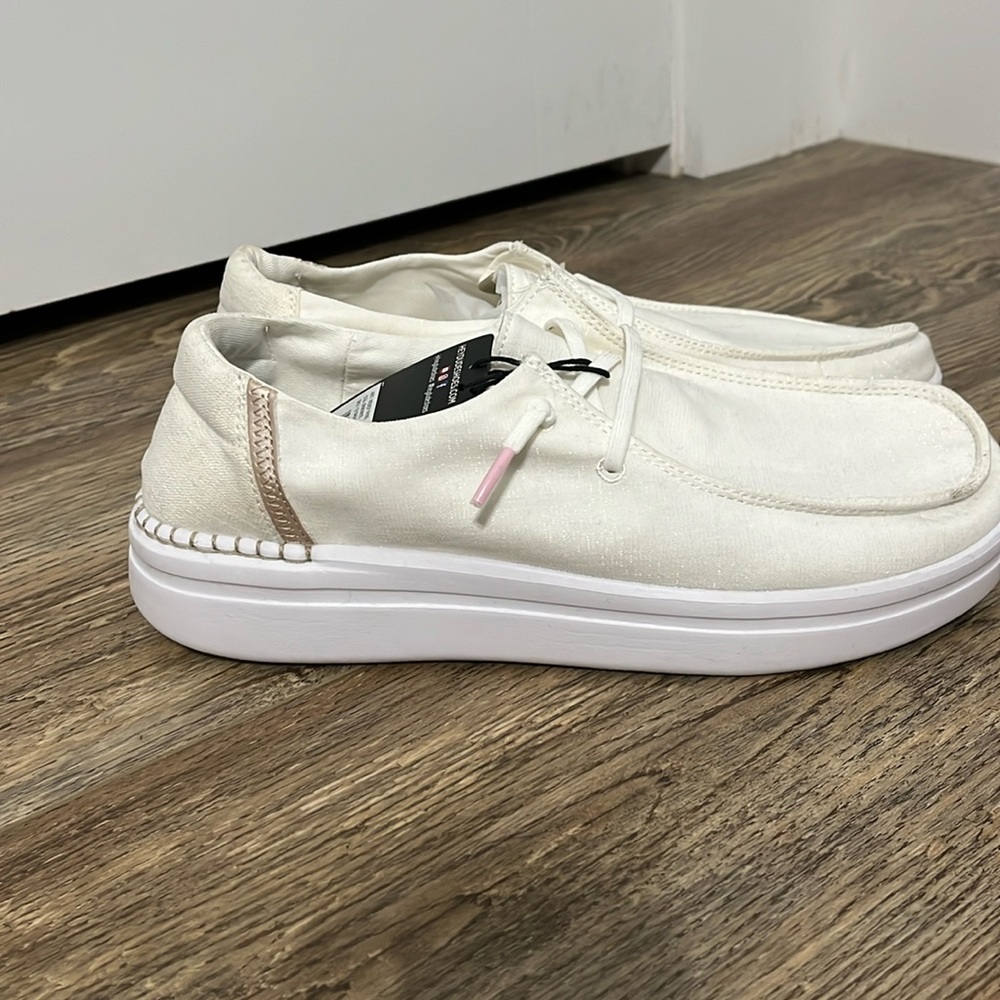 White Hey dudes